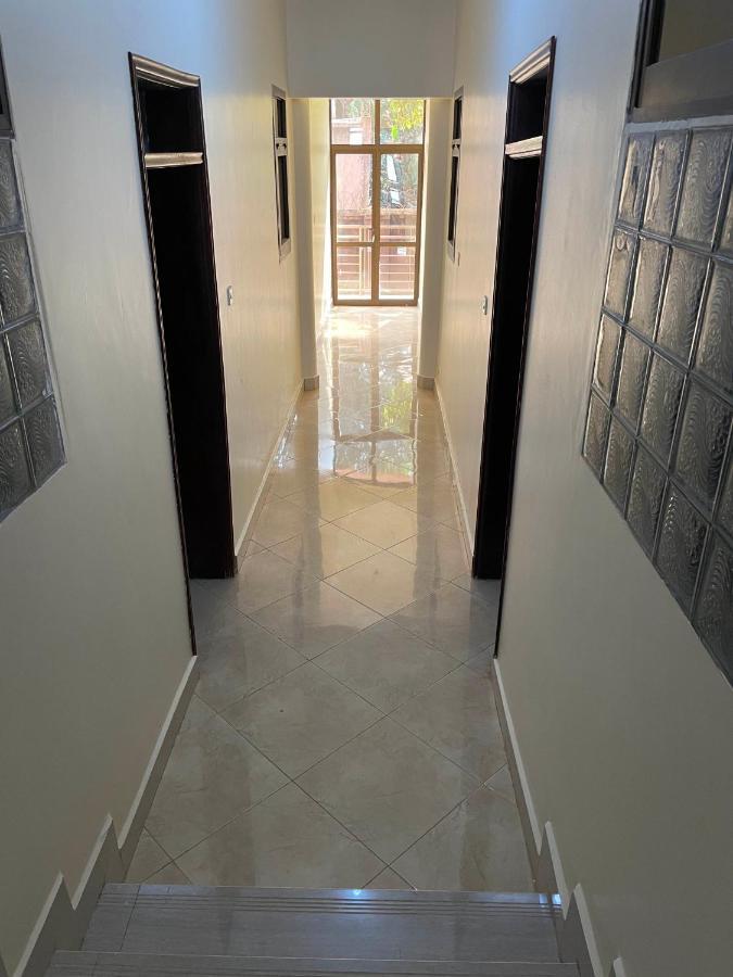 Jaffa Suites Kampala Esterno foto