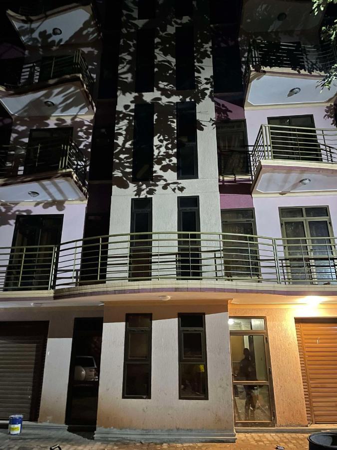 Jaffa Suites Kampala Esterno foto