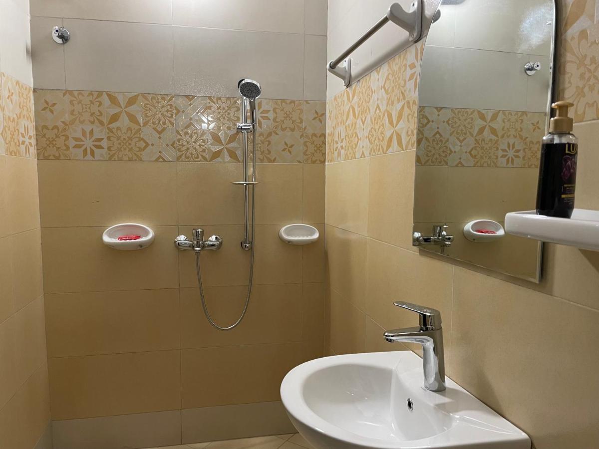 Jaffa Suites Kampala Esterno foto