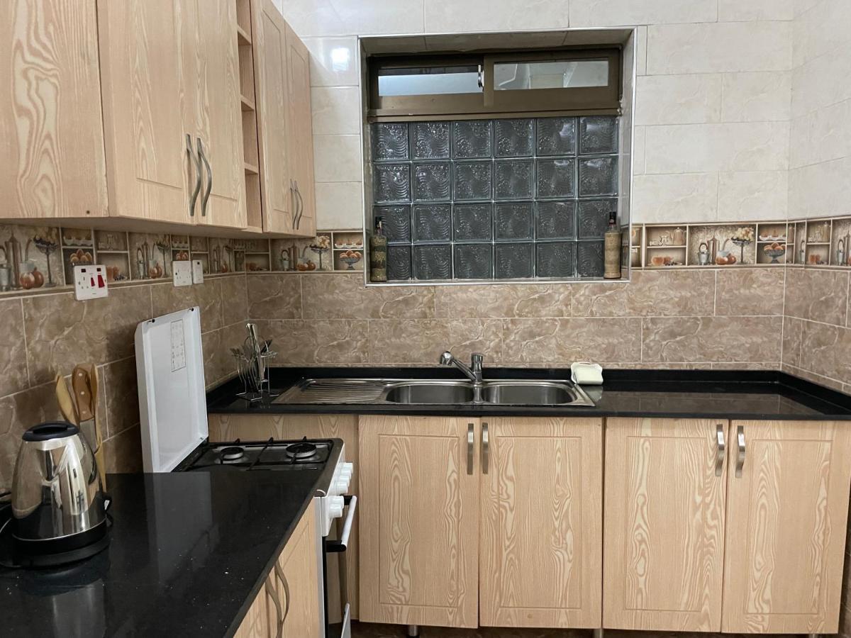 Jaffa Suites Kampala Esterno foto