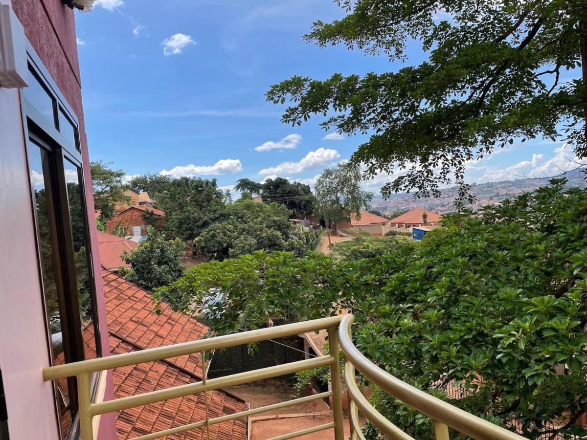 Jaffa Suites Kampala Esterno foto